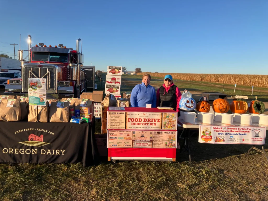 touch-a-truck-oregon-dairy-003